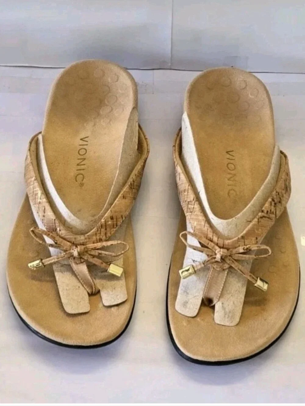 Vionic Bella II Gold Cork Toe-Post Sandal Flip Flop Women's